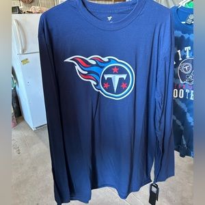 Men’s size large, Tennessee Titans, long sleeve shirt